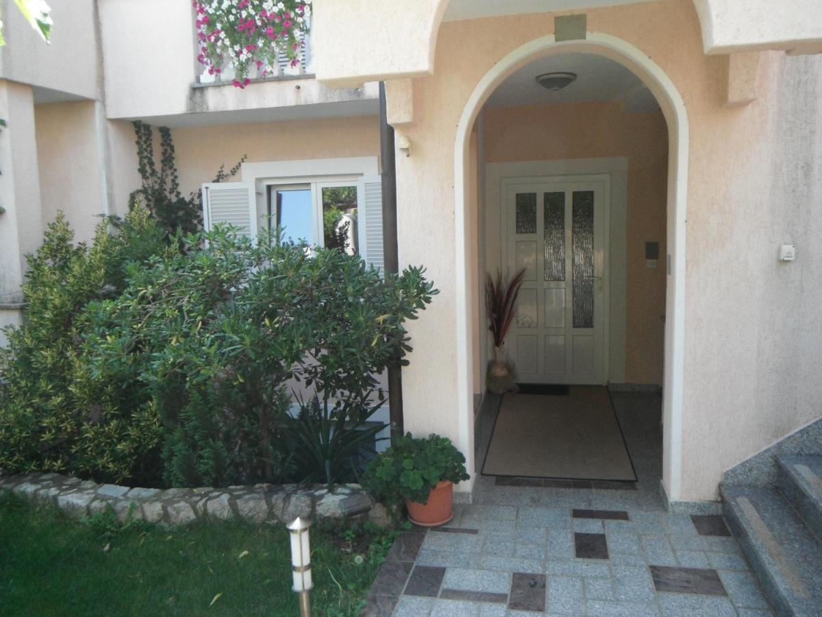 Apartamento Apartman Ljubica 4 Krk Town Exterior foto